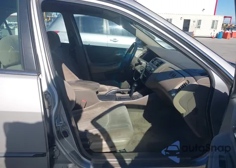 1998 Honda Accord Lx из США, поврежденный, VIN 1HGCG5642WA111783